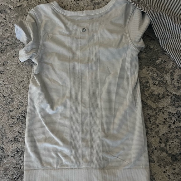 lululemon athletica Tops - Lululemon white Swiftly Tech Top